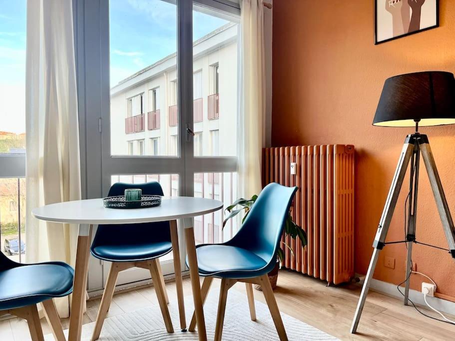 Le P'Tit Anatole - Joli T2 Avec Parking Apartment ปัวติเยร์ ภายนอก รูปภาพ